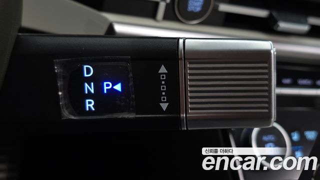 Hyundai Santa Fe (MX5) HEV 1.6 2WD Calligraphy 2025 — фото 9