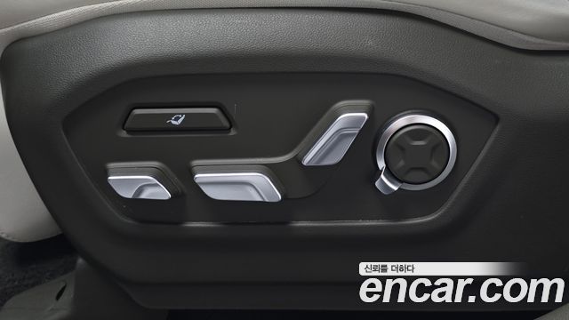 Hyundai Santa Fe (MX5) HEV 1.6 2WD Calligraphy 2025 — фото 31