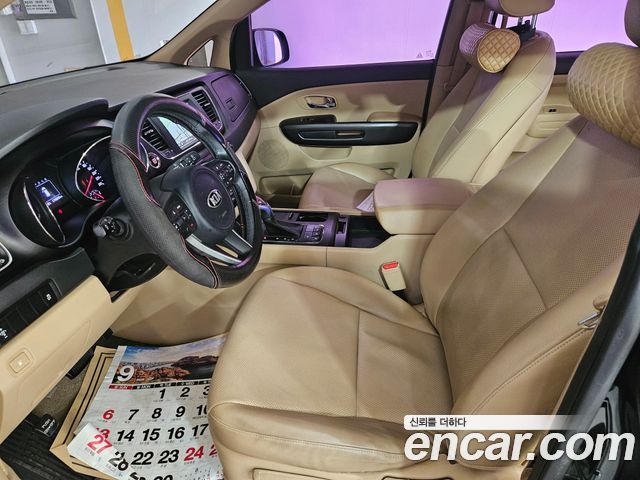 Kia Carnival 9-seater Luxury 2018 — фото 15