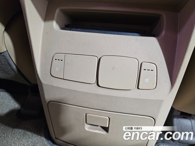 Kia Carnival 9-seater Luxury 2018 — фото 18