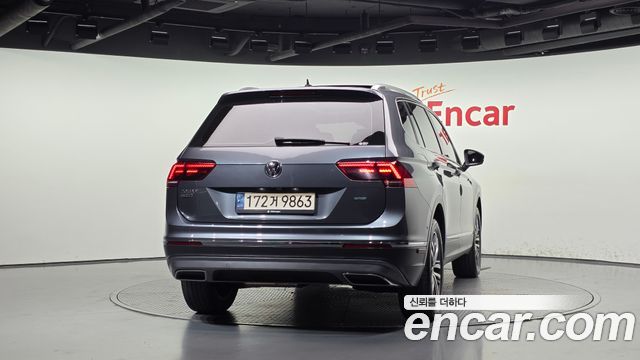 Volkswagen Tiguan Allspace 2.0 TDI Prestige 2020 — фото 4