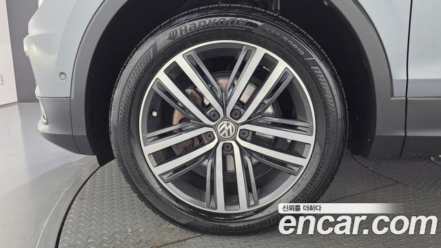 Volkswagen Tiguan Allspace 2.0 TDI Prestige 2020 — фото 5