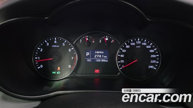 Kia Carens 2.0 LPi Luxury 2014 — фото 8