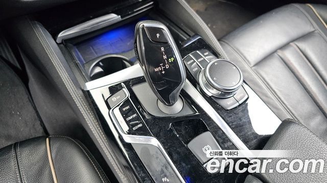 BMW 5 Series (G30) 520d Luxury Special Edition 2018 — фото 9