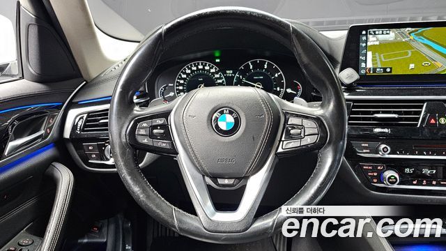 BMW 5 Series (G30) 520d Luxury Special Edition 2018 — фото 13