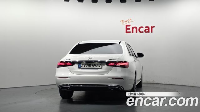 Mercedes-Benz E-Class (W213) E350 4MATIC Avantgarde 2021 — фото 4