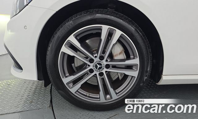 Mercedes-Benz E-Class (W213) E350 4MATIC Avantgarde 2021 — фото 5