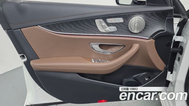 Mercedes-Benz E-Class (W213) E350 4MATIC Avantgarde 2021 — фото 24