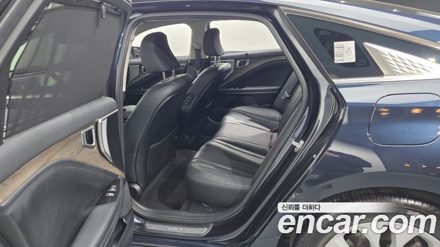Kia K8 2.5 Gasoline 2WD Noblesse 2022 — фото 11