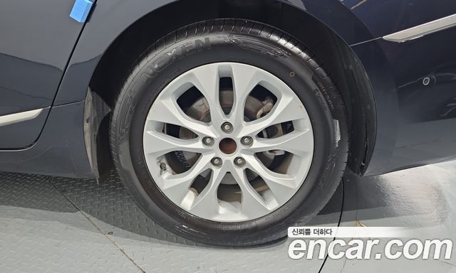 Kia K8 2.5 Gasoline 2WD Noblesse 2022 — фото 21