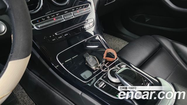 Mercedes-Benz C-Class (W205) C220 d 4MATIC 2018 — фото 16