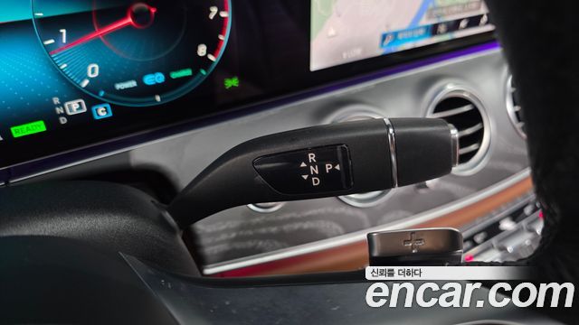 Mercedes-Benz E-Class (W213) E350 4MATIC AMG Line 2021 — фото 9