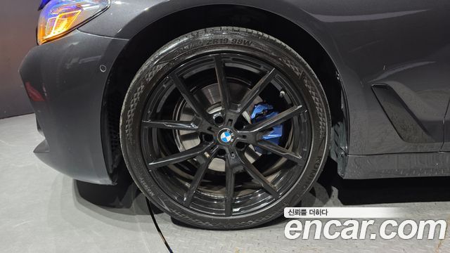 BMW 5 Series (G30) 520i Luxury 2018 — фото 5