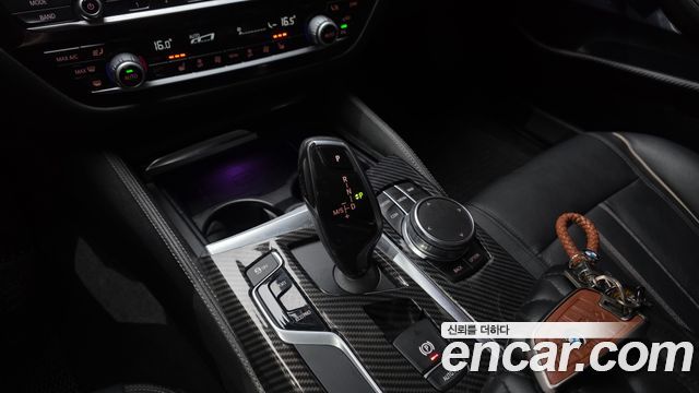 BMW 5 Series (G30) 520i Luxury 2018 — фото 9