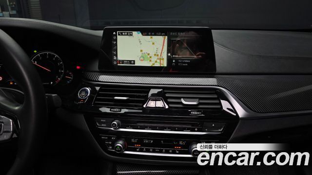 BMW 5 Series (G30) 520i Luxury 2018 — фото 14