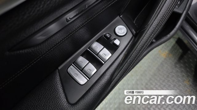 BMW 5 Series (G30) 520i Luxury 2018 — фото 30