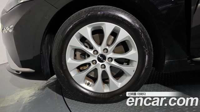 Kia K8 2.5 Gasoline 2WD Noblesse 2024 — фото 5