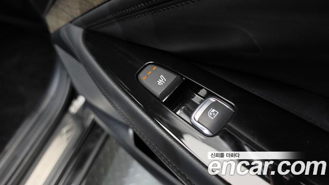 Kia K8 2.5 Gasoline 2WD Noblesse 2024 — фото 46