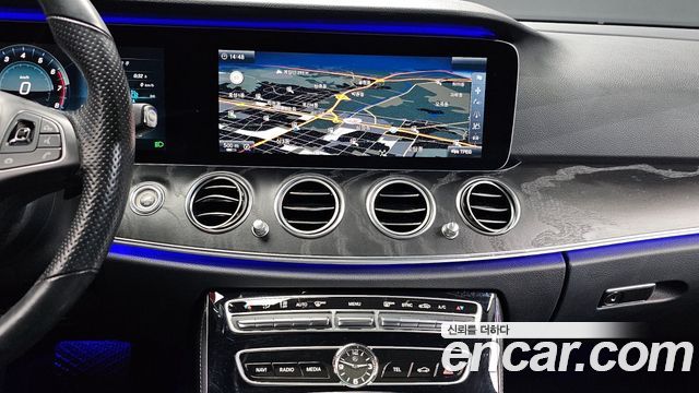 Mercedes-Benz E-Class (W213) E300 4MATIC Avnatgarde 2017 — фото 14
