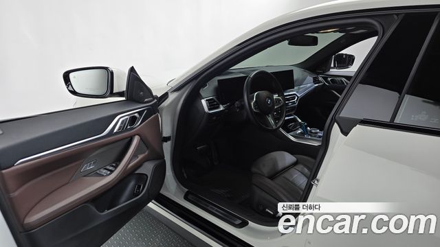 BMW i4 eDrive40 M Sports Pro 2023 — фото 10