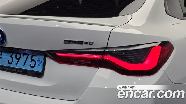 BMW i4 eDrive40 M Sports Pro 2023 — фото 23
