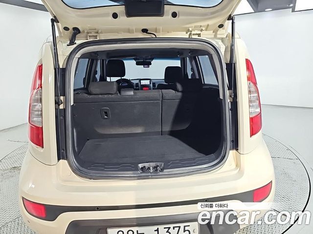 Kia Soul 1.6 GDI Friend Standard 2013 — фото 17