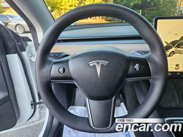 Tesla Model Y Standard Range RWD 2021 — фото 23