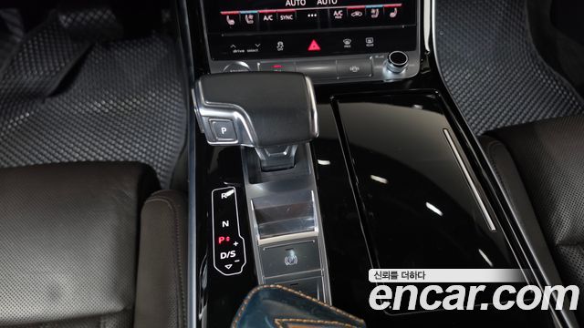 Audi A8 (D5) 55 TFSI Quattro LWB 2020 — фото 9