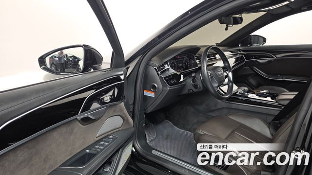 Audi A8 (D5) 55 TFSI Quattro LWB 2020 — фото 10