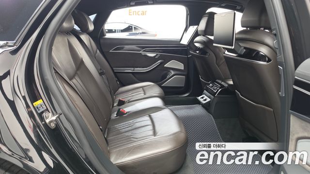 Audi A8 (D5) 55 TFSI Quattro LWB 2020 — фото 15