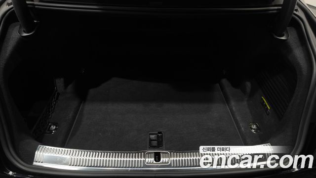 Audi A8 (D5) 55 TFSI Quattro LWB 2020 — фото 22
