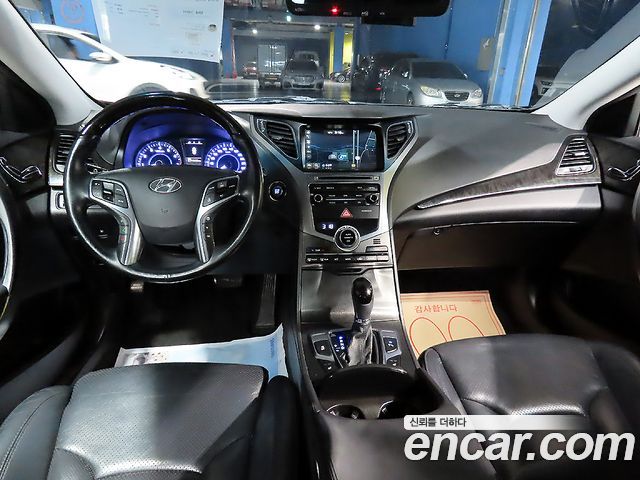 Hyundai Grandeur (HG) HG240 Modern 2016 — фото 10