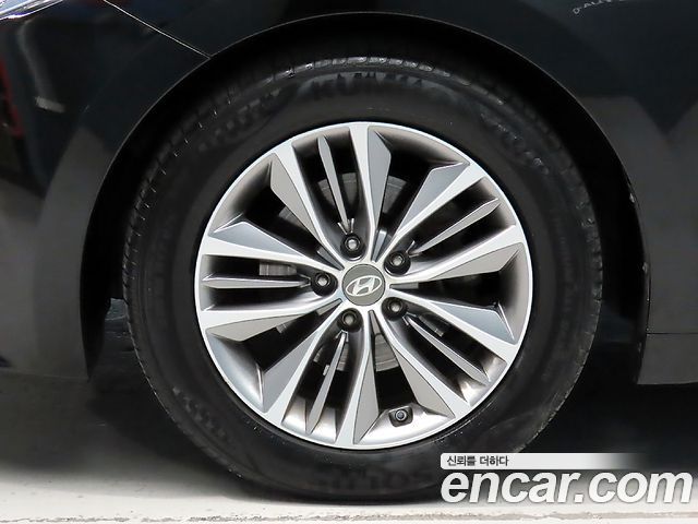 Hyundai Grandeur (HG) HG240 Modern 2016 — фото 24