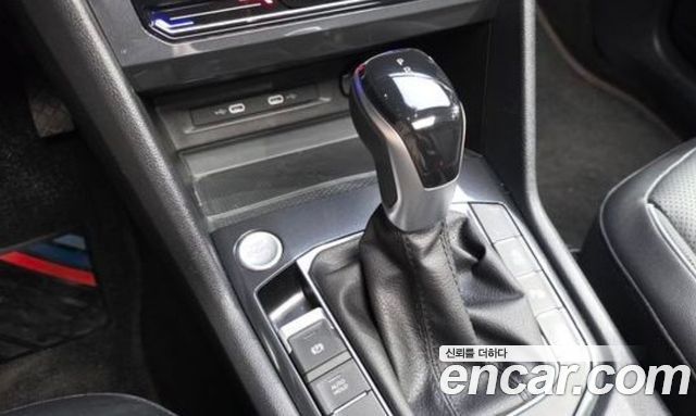 Volkswagen Tiguan Allspace 2.0 TSI Prestige 2023 — фото 9
