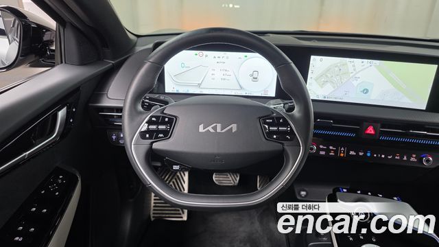 Kia EV6 Long Range 4WD GT Line 2023 — фото 14