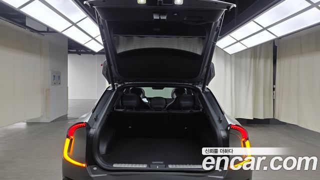 Kia EV6 Long Range 4WD GT Line 2023 — фото 16