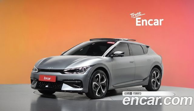 Kia EV6 Long Range 4WD GT Line 2023 — фото 1