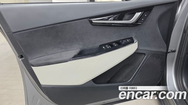 Kia EV6 Long Range 4WD GT Line 2023 — фото 24