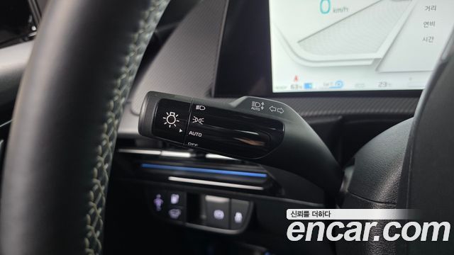 Kia EV6 Long Range 4WD GT Line 2023 — фото 27