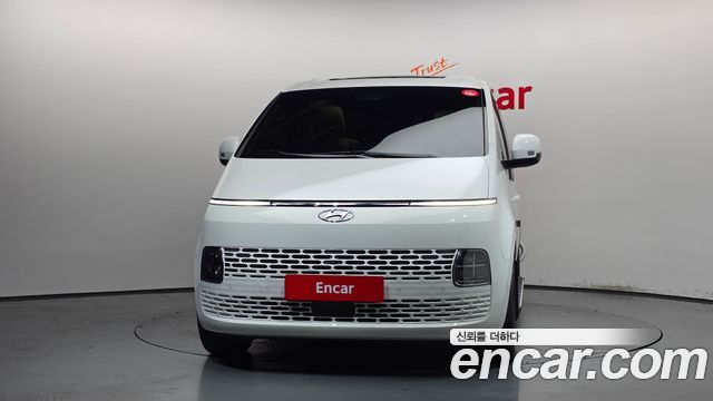 Hyundai Staria L3.5 Tourer 11-Seater Modern 2024 — фото 3