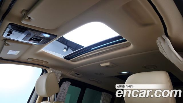 Hyundai Staria L3.5 Tourer 11-Seater Modern 2024 — фото 19