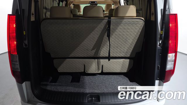 Hyundai Staria L3.5 Tourer 11-Seater Modern 2024 — фото 27