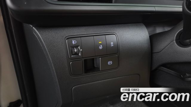 Hyundai Staria L3.5 Tourer 11-Seater Modern 2024 — фото 29