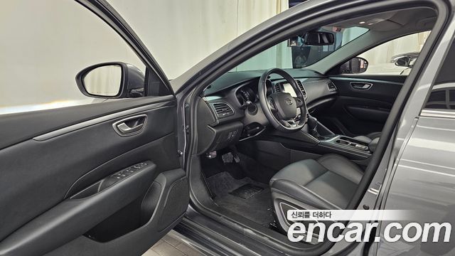 Renault Korea SM6 2.0 LPe SE 2020 — фото 10