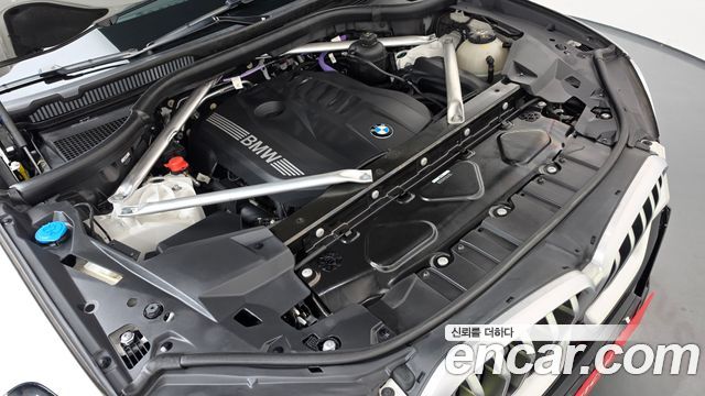 BMW X6 (G06) xDrive40i M Sport 2024 — фото 6