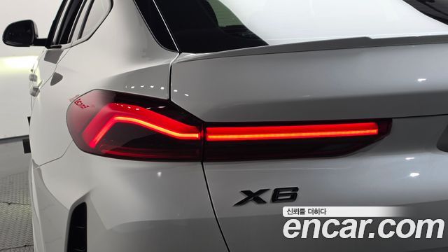 BMW X6 (G06) xDrive40i M Sport 2024 — фото 29
