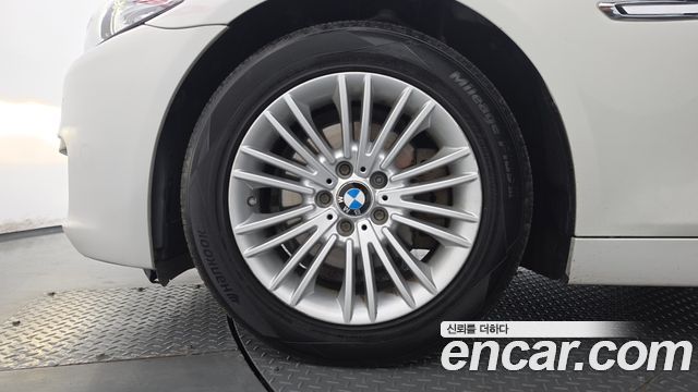 BMW 5 Series (F10) 520d 2015 — фото 5