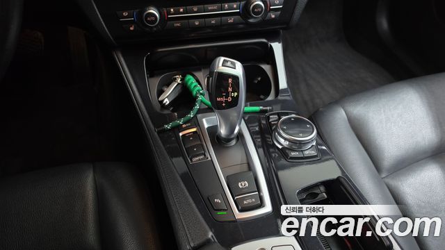 BMW 5 Series (F10) 520d 2015 — фото 9
