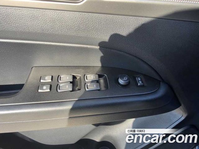 KG Mobility (SsangYong) Rexton Sports Khan Diesel 2.2 4WD Professional X (5-Link) 2019 — фото 17