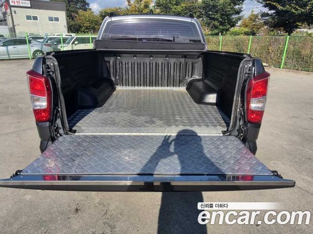 KG Mobility (SsangYong) Rexton Sports Khan Diesel 2.2 4WD Professional X (5-Link) 2019 — фото 21